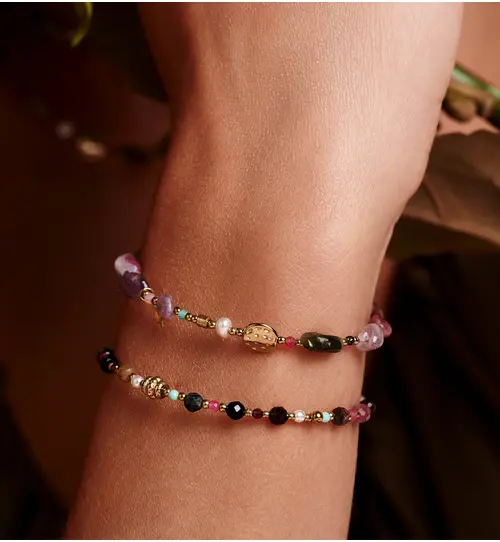 Bransoletka z naturalnych kamieni – turmalin, granat i amazonit BEA0089